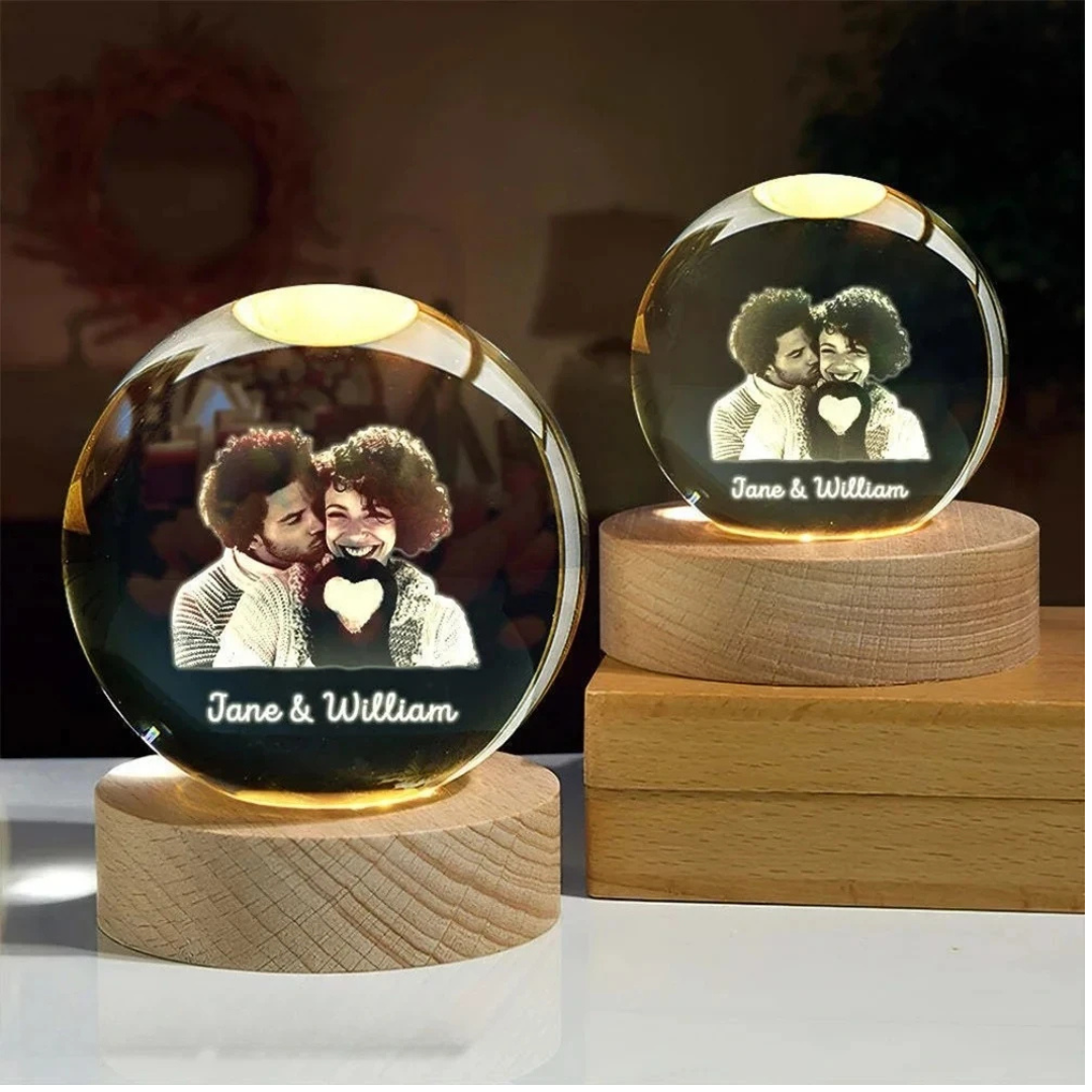 MemoryGlobe by Baby Alphas | Gepersonaliseerde Kristallen Bol met Jouw Dierbaarste Moment